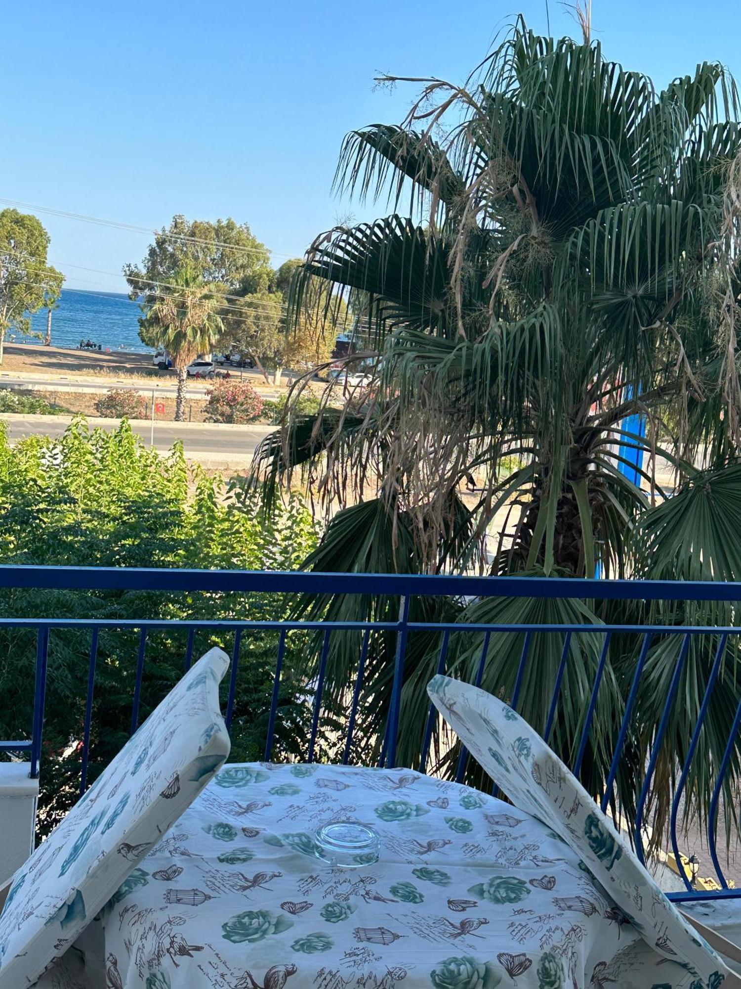 Deniz Hotel 菲尼克 外观 照片
