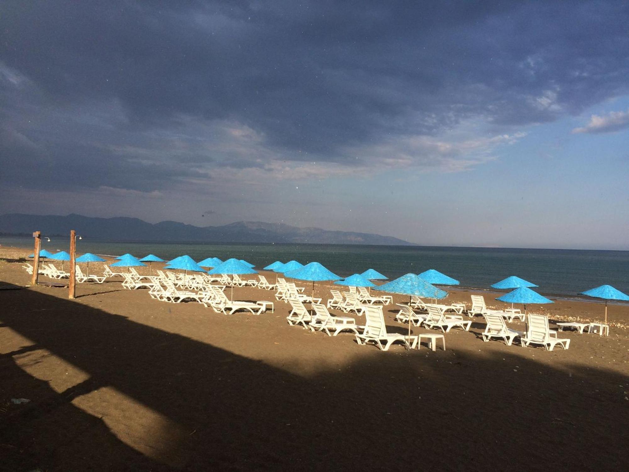 Deniz Hotel 菲尼克 外观 照片